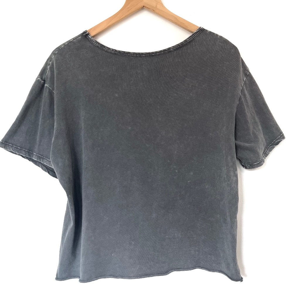 Caution to the Wind Gray Celestial Sun Moon Short Sleeve T Shirt - Picture 3 of 3